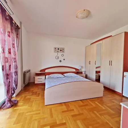 And Porat Guest house